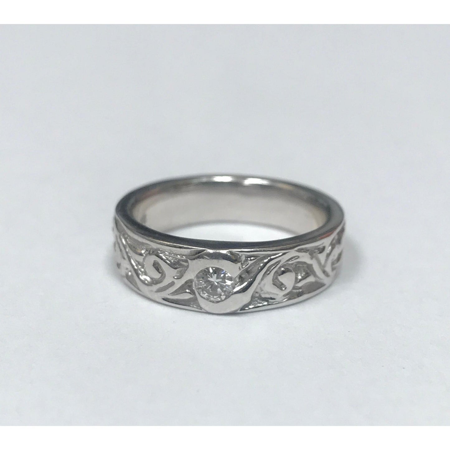 18k Engraved Band-Ring-Antique, Estate & Consignment-I don' know or see my size-hurdles-jewelry-boulder-colorado