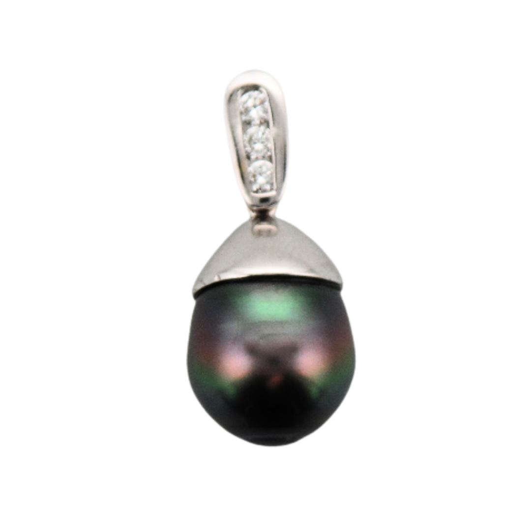 18k white gold pendant featuring a 10mm black South Sea pearl with peacock overtones and three brilliant-cut diamond accents.
