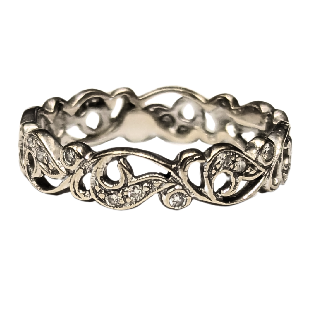 18k white gold Beverly K floral band with 0.16ct round brilliant diamonds in a delicate filigree design.